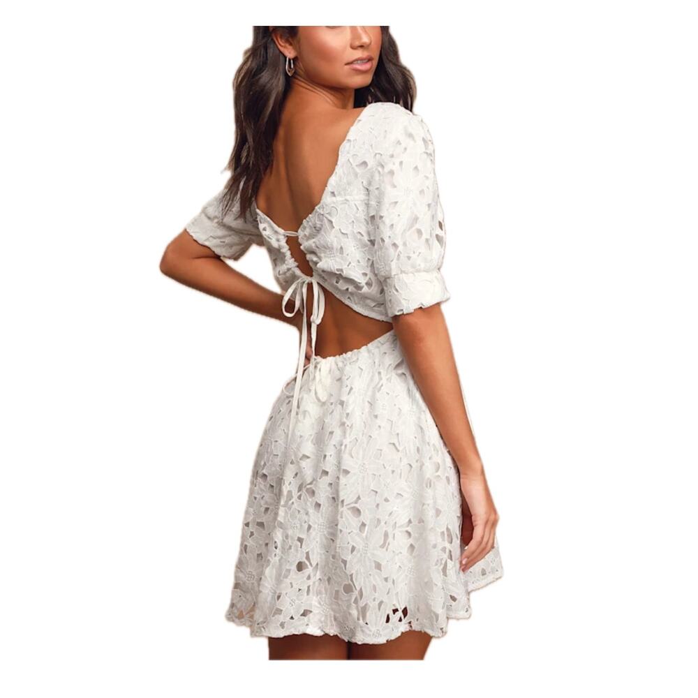Lulu’s NEW For a Moment White Lace Back Cutout Puff Sleeve Mini Skater Dress